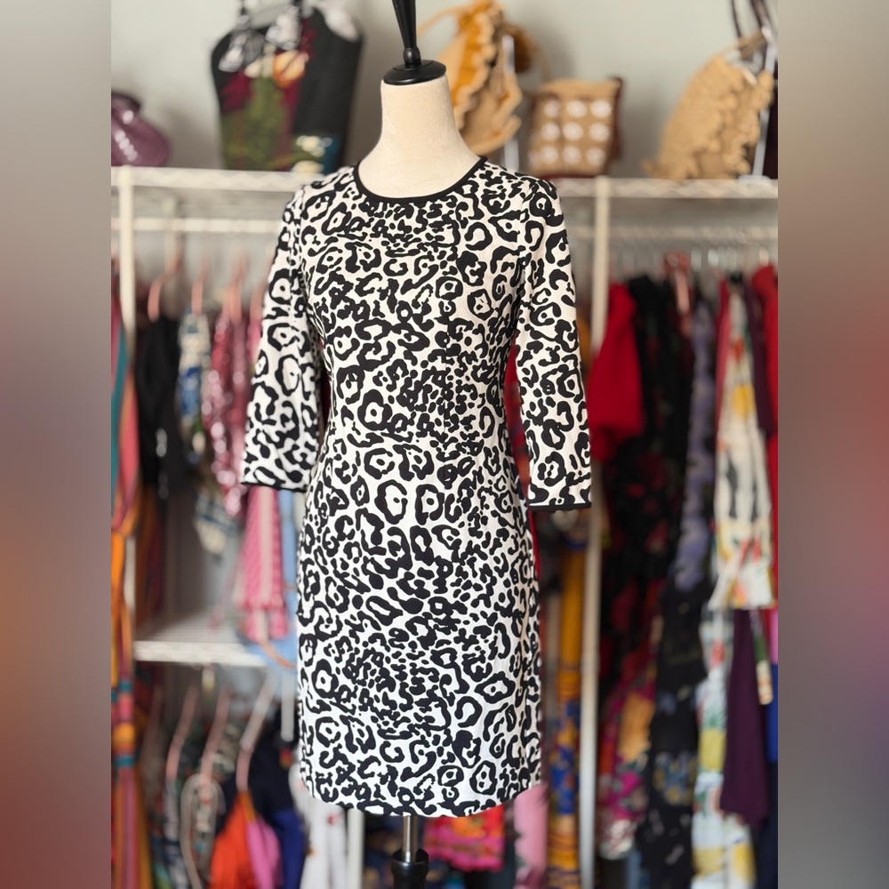 Ann Taylor Black & White Leopard Print Sheath Dress sz 4P / Small
